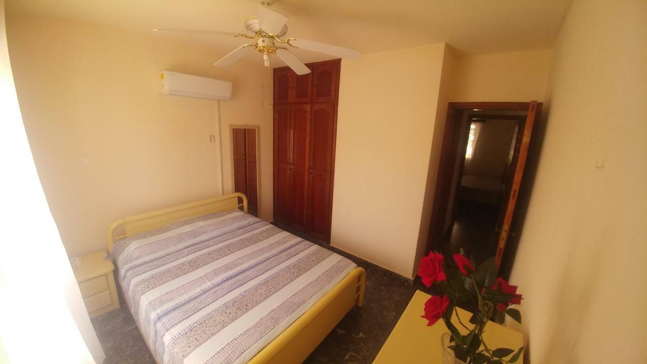 Sandy Beach Apartment 3 Ворокліні Екстер'єр фото